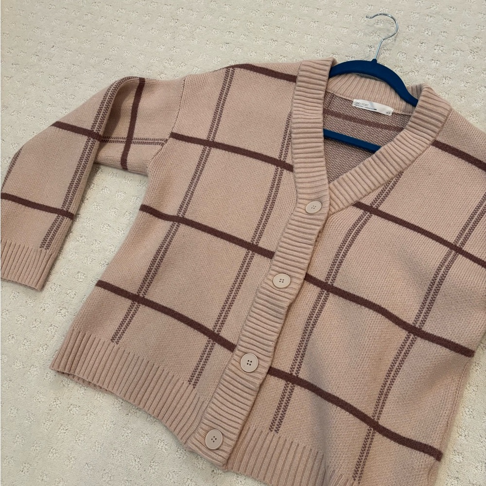 Oak + Fort Beige Plaid Oversized Cardigan - Picture 6 of 10